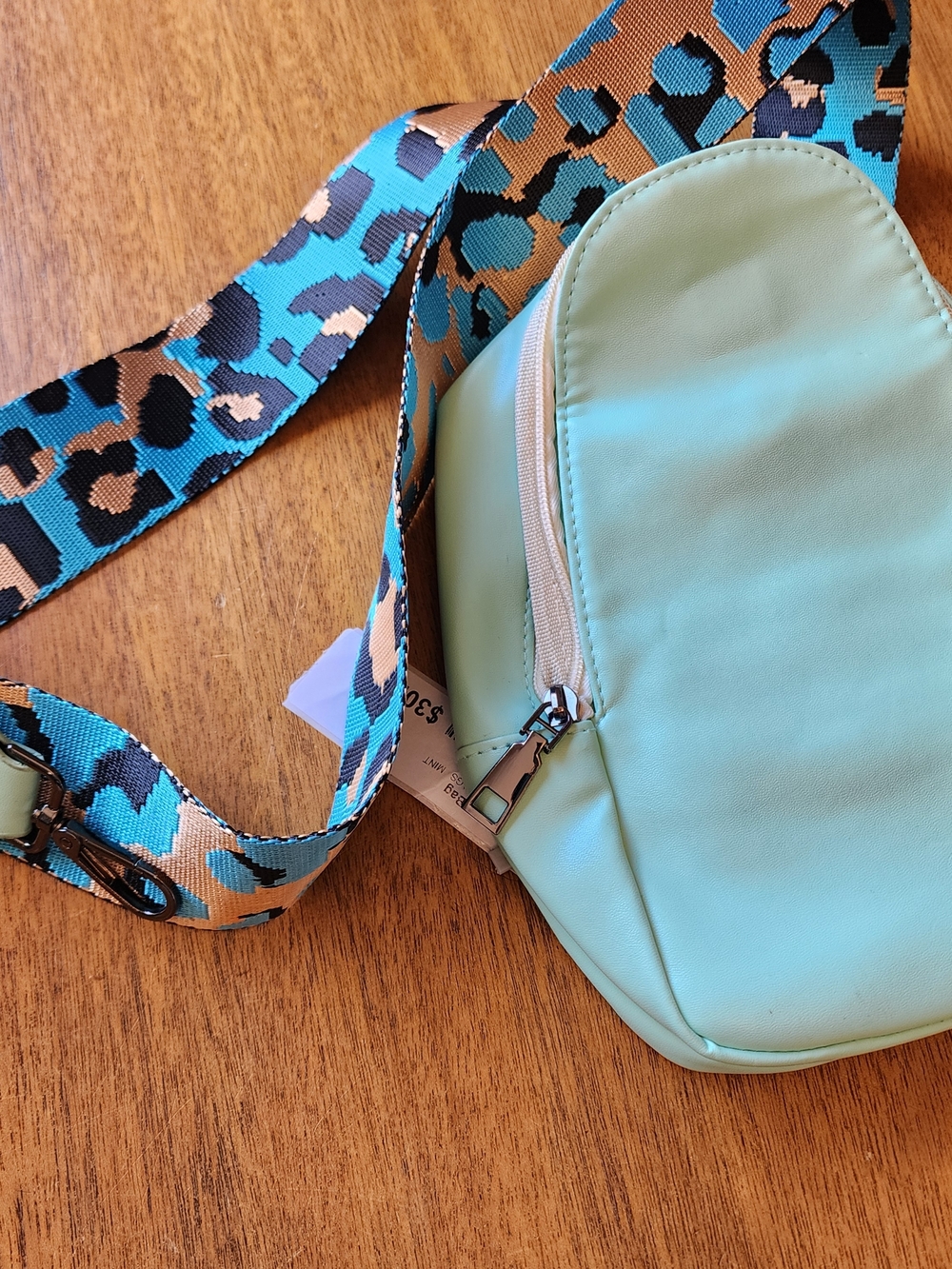Mint Crossbody Sling Bag with Patterned Strap. NWT - Picture 4 of 10